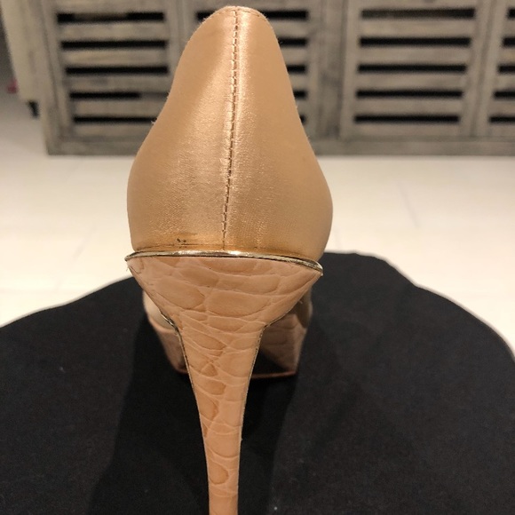 Herve Leger Nude Evita Pumps - Picture 3 of 8